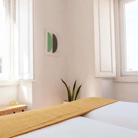 Alfama Amazing Scenic River And View Charming With 2 Bedrooms And Ac 19th Century Building Appartamento *