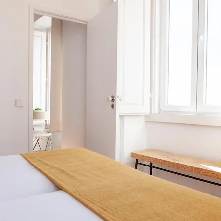 Alfama Amazing Scenic River And View Charming With 2 Bedrooms And Ac 19th Century Building Apartment *